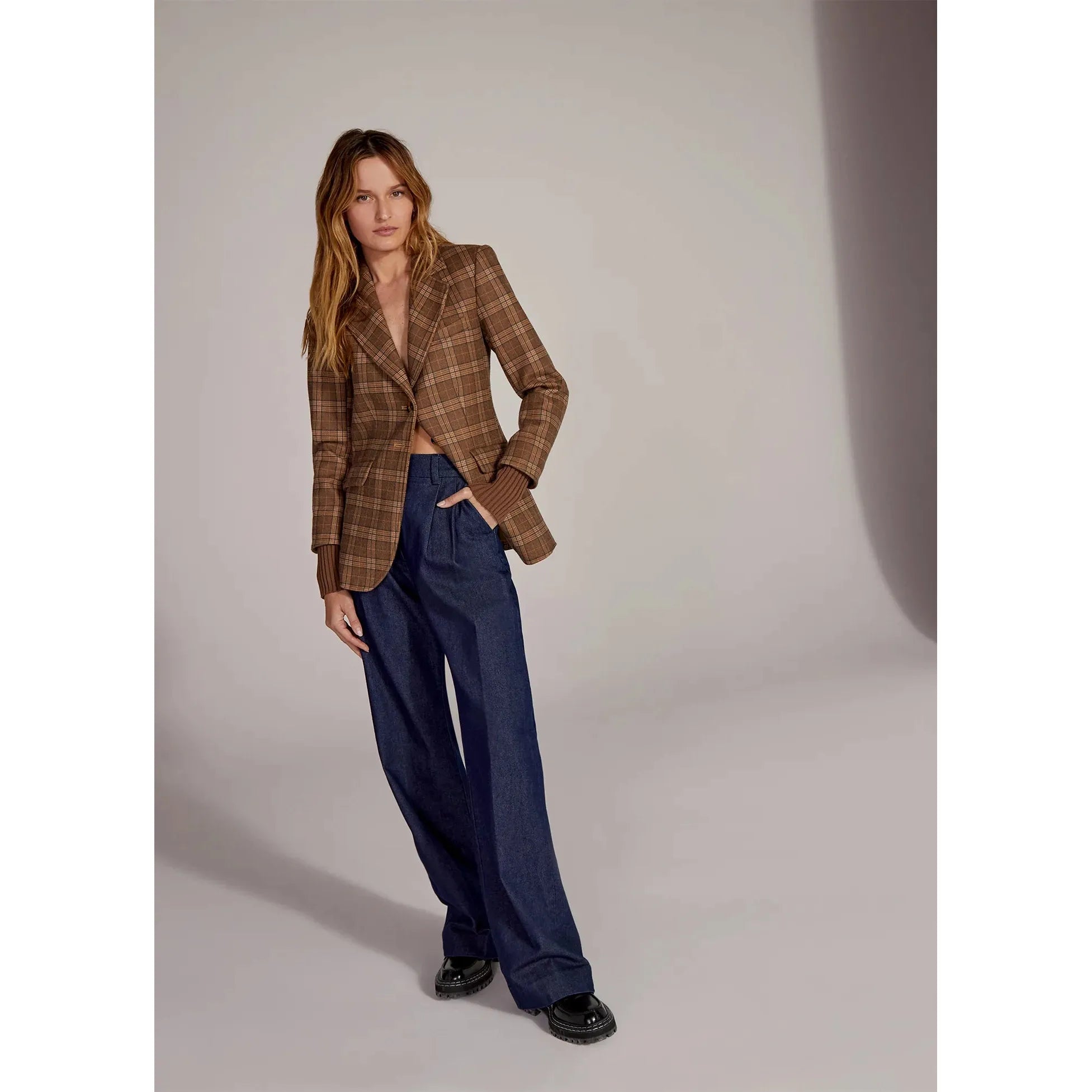 THE CITY PLAID BLAZER