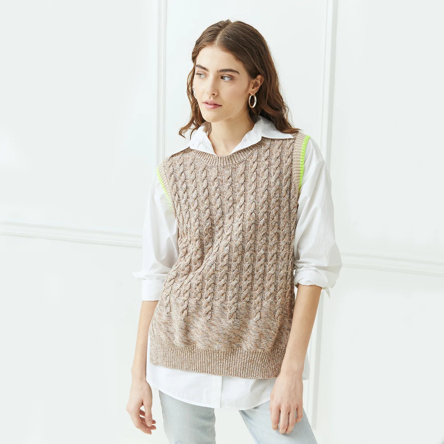 TWEEDY CABLE VEST NEON TIPPING