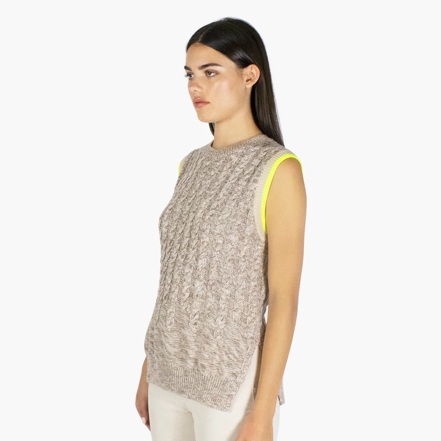 TWEEDY CABLE VEST NEON TIPPING
